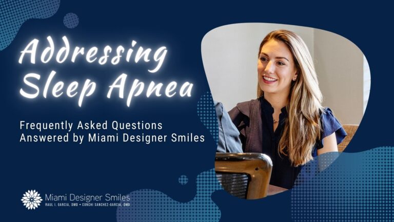 Una mujer sonríe mientras habla con alguien, junto a un texto que dice "Abordar la apnea del sueño: Preguntas frecuentes respondidas por Miami Designer Smiles".
